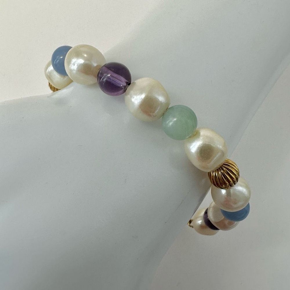 Avon Vintage faux pearl colorful bracelet